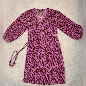 VICI wrap dress.  Like new. Excellent condition. XS